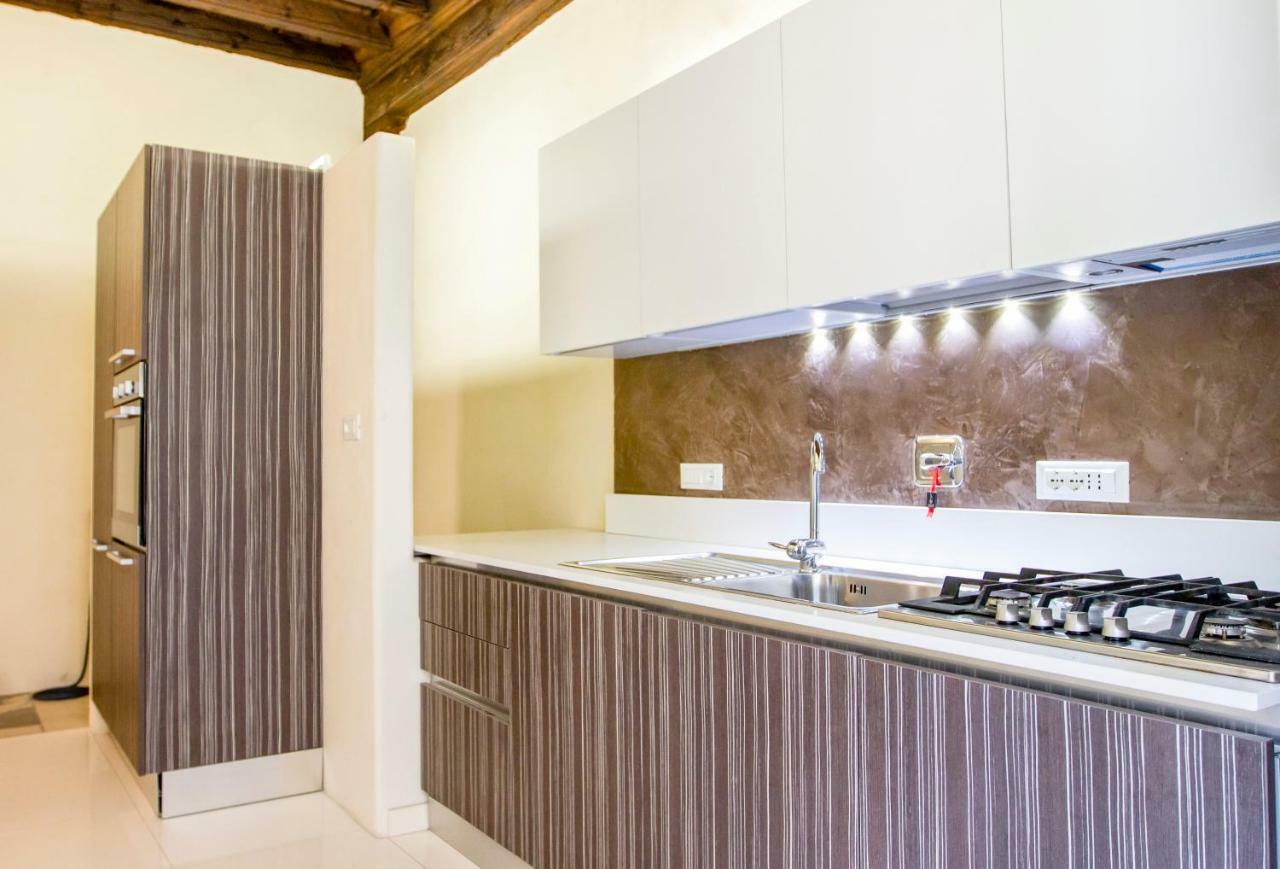 Luxrent Apartment Castello Turín Exterior foto